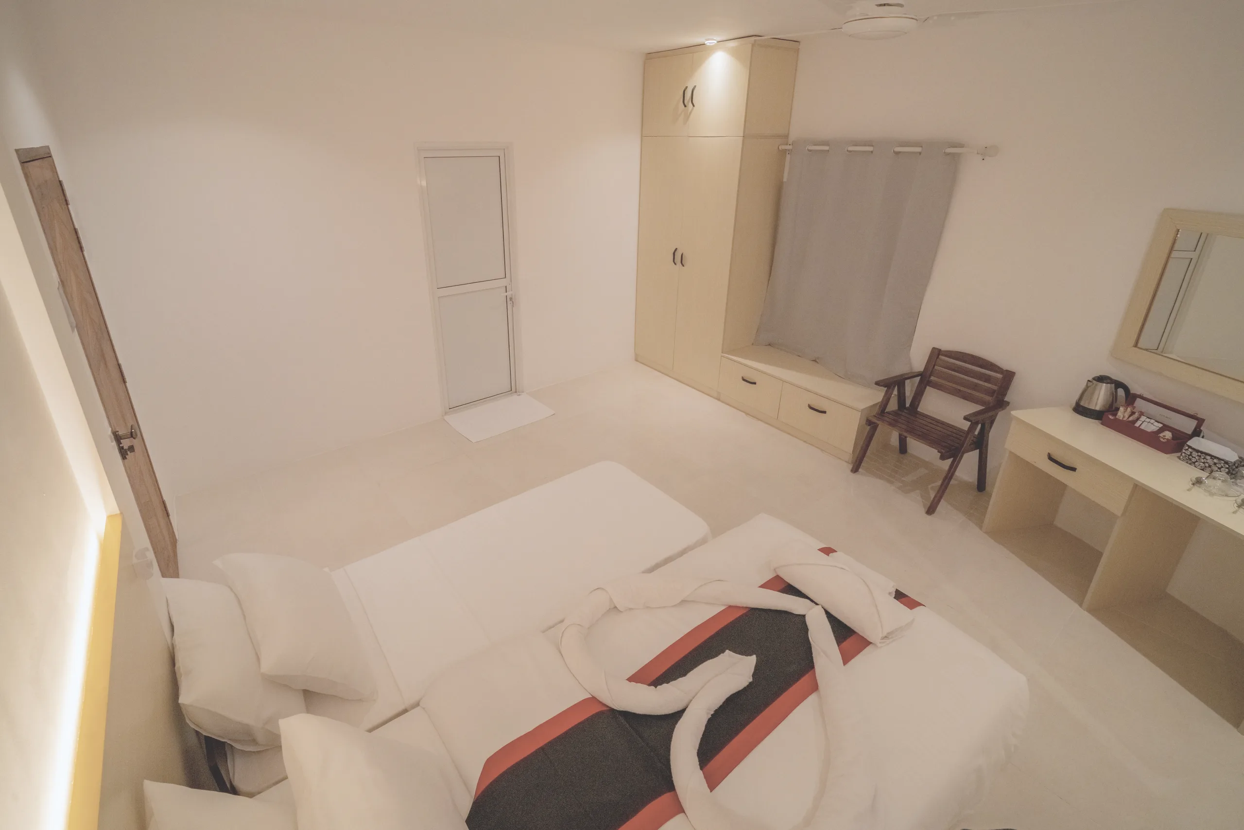 Vilu Himmafushi — Standard Twin Room