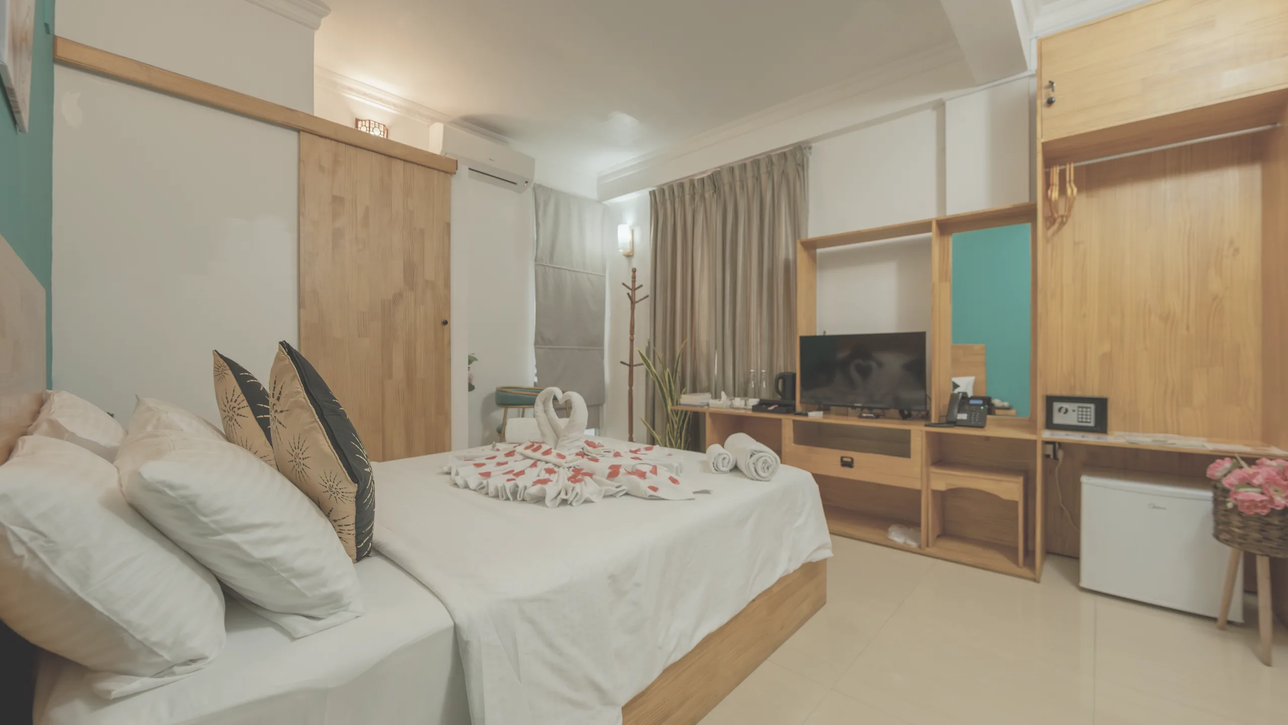 Vilu Rest — Deluxe Room